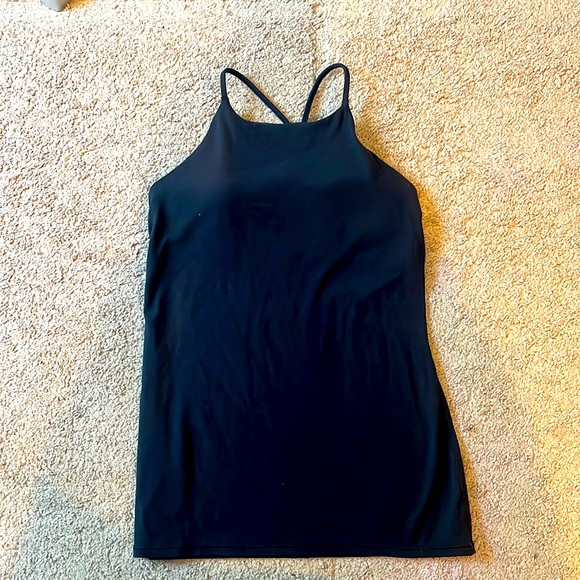 Lululemon tank - Picture 1 of 2